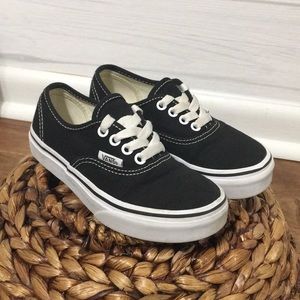 Classic Black Vans - Off The Wall | 12